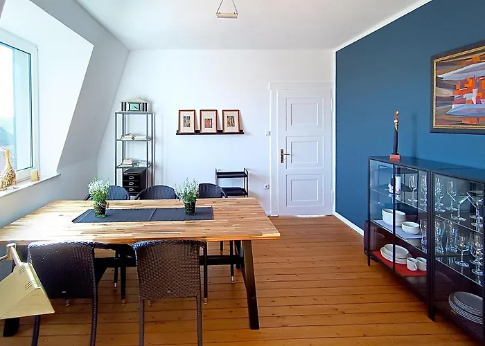 Kossinna Apartamento *